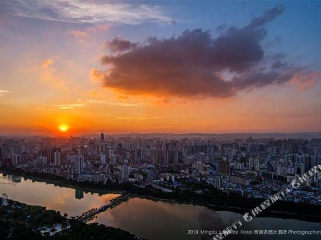 Ming Du Lakeside Hotel Nanning Exterior foto